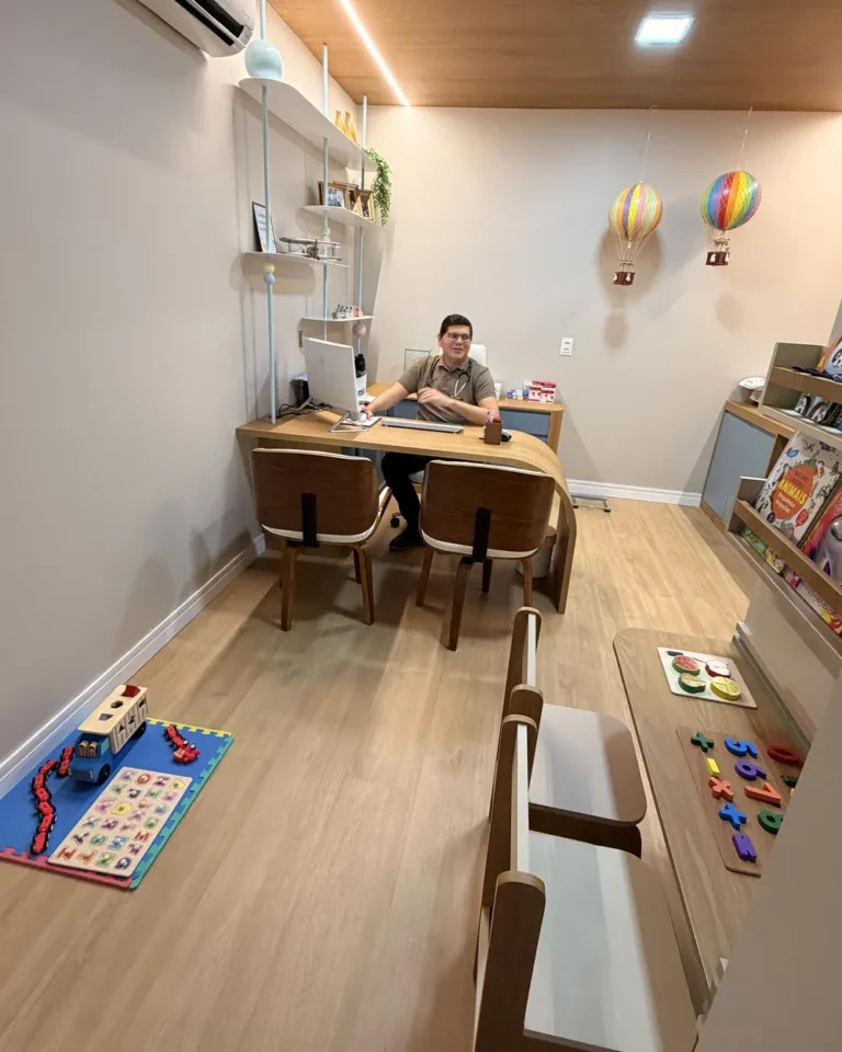 Espaço infantil do consultório do Dr. Maxwell Souza (4 de 8)